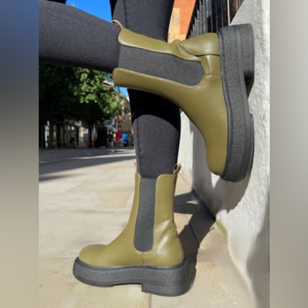 NWT Army Green Chelsea Boot